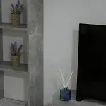 Daire Beach Apartment Qerret